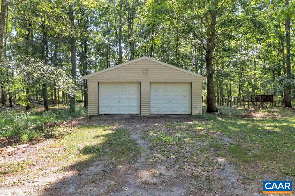 8993 Poindexter Road Louisa, VA 23093 - Photo 5 of 50