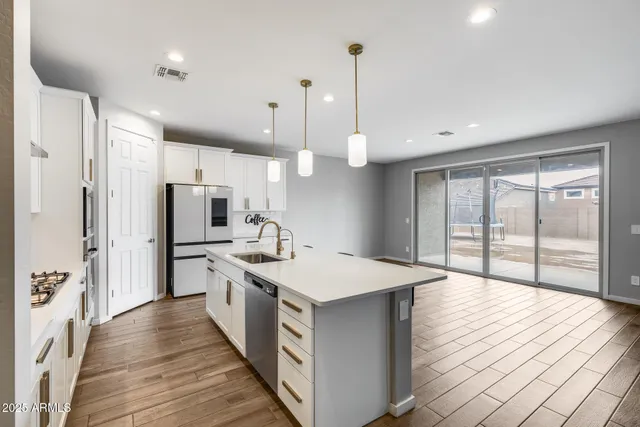 $3,400 | 17635 West Red Fox Road, Surprise, AZ 85387