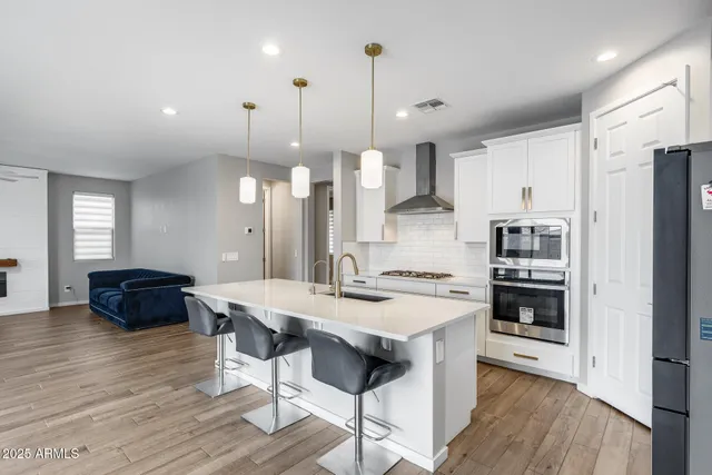 $3,400 | 17635 West Red Fox Road, Surprise, AZ 85387