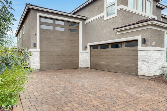 $3,400 | 17635 West Red Fox Road, Surprise, AZ 85387