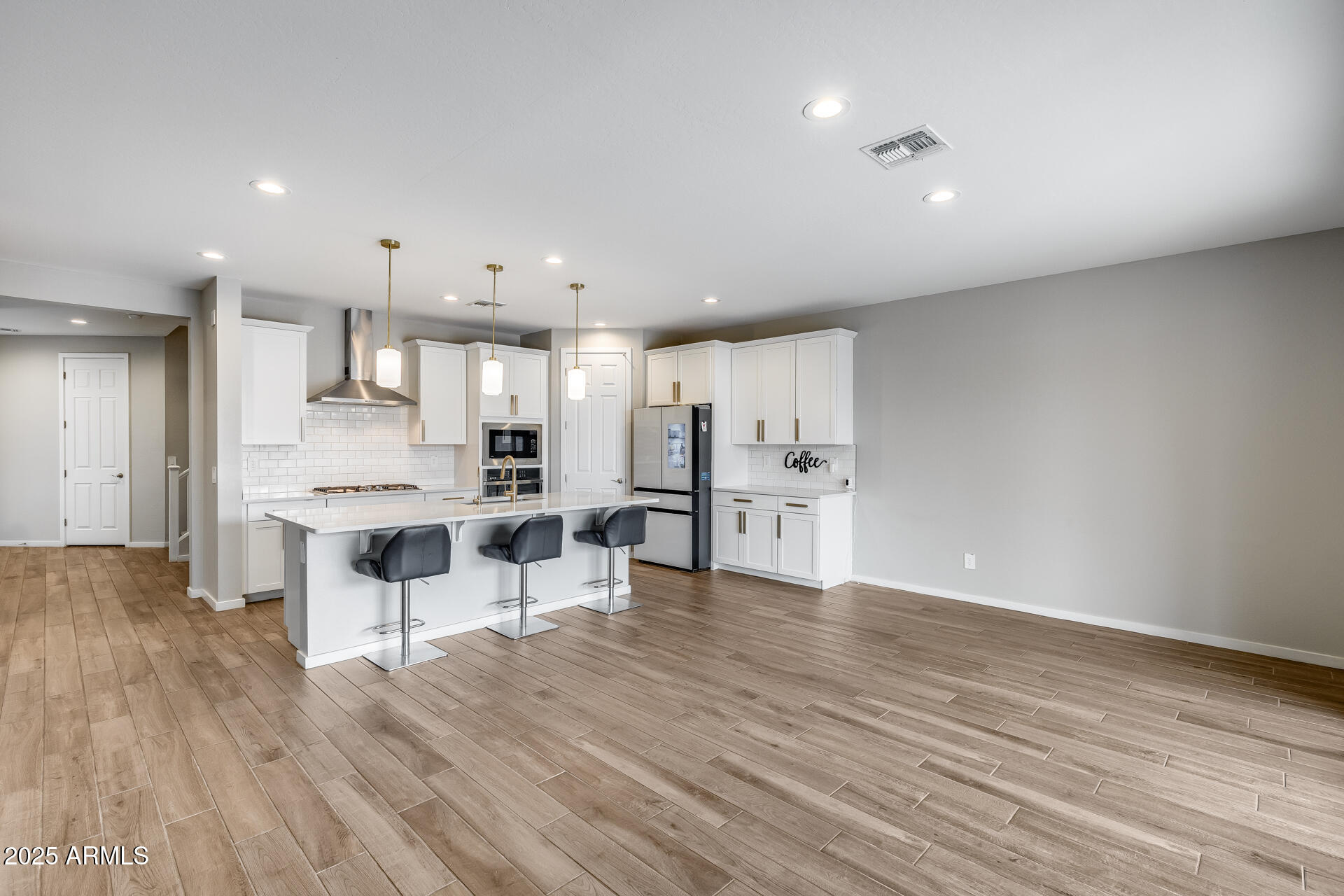 17635 West Red Fox Road Surprise, AZ 85387 - Photo 23 of 58 29