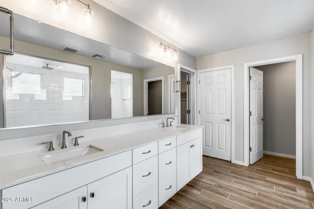 $3,400 | 17635 West Red Fox Road, Surprise, AZ 85387