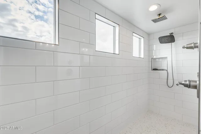 $3,400 | 17635 West Red Fox Road, Surprise, AZ 85387