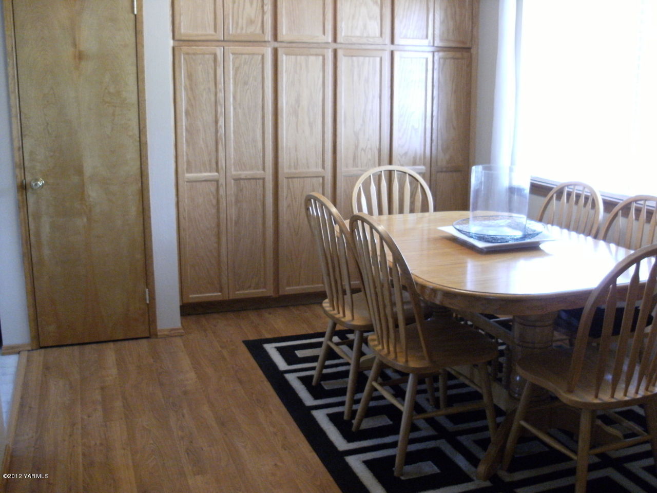 1628 Saul Road Sunnyside, WA 98944 - Photo 10 of 10 a view of a dining room with furniture and window