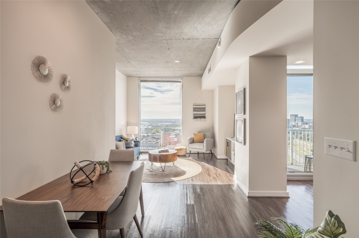 5927 Almeda Road, Unit 21803 Houston, TX 77004 - Photo 2 of 7 This gorgeous unit features expansive floor-to-ceiling windows that flood the space with natural light and offer sweeping city views.