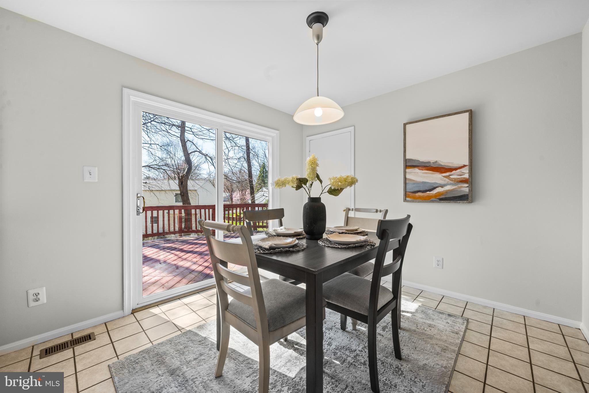 9101 Blue Jug Landing Burke, VA 22015 - Photo 16 of 63