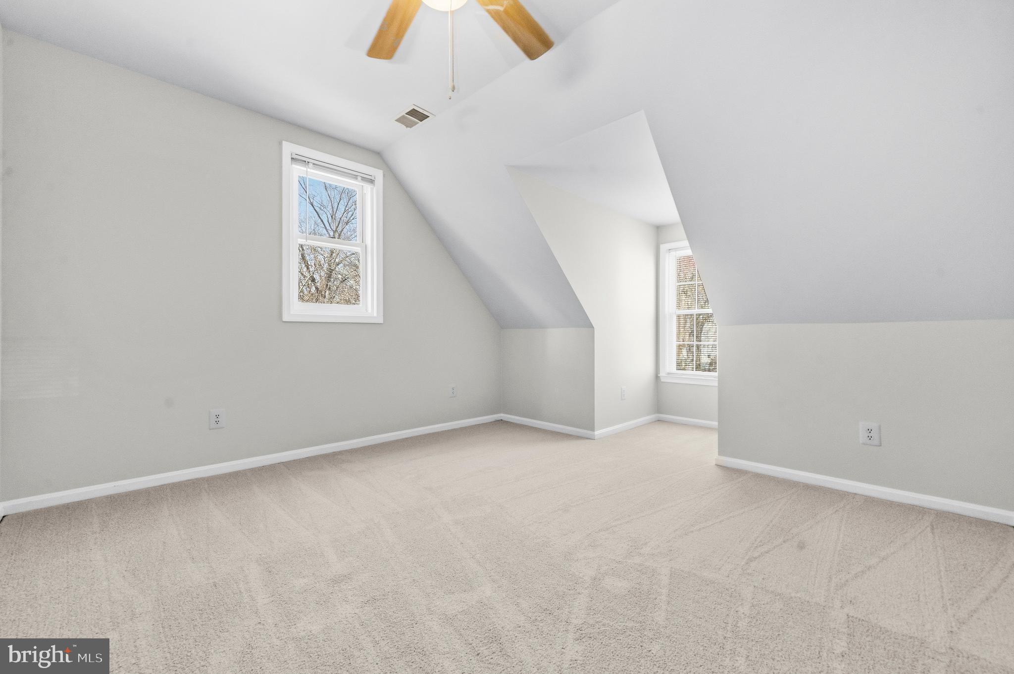 9101 Blue Jug Landing Burke, VA 22015 - Photo 25 of 63