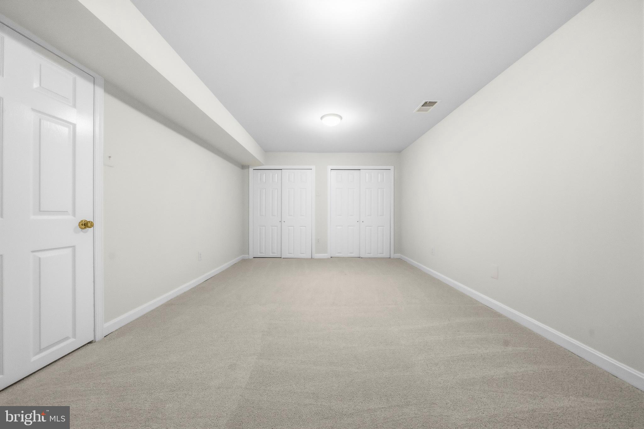 9101 Blue Jug Landing Burke, VA 22015 - Photo 32 of 63