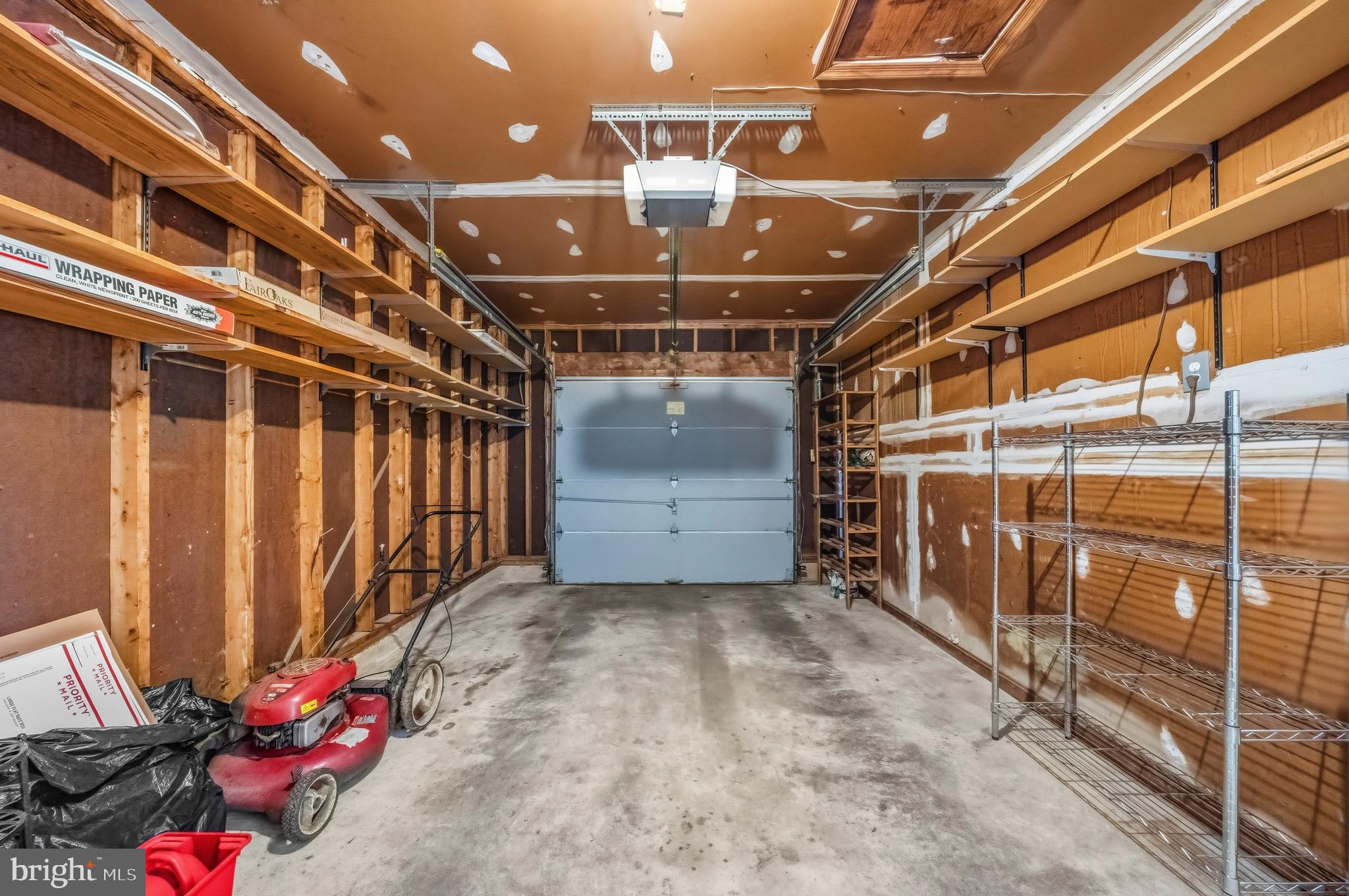 9101 Blue Jug Landing Burke, VA 22015 - Photo 37 of 63