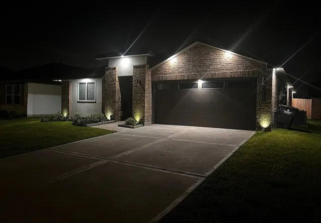 $2,600 | 7723 Golden Rubia Lane, Rosharon, TX 77583