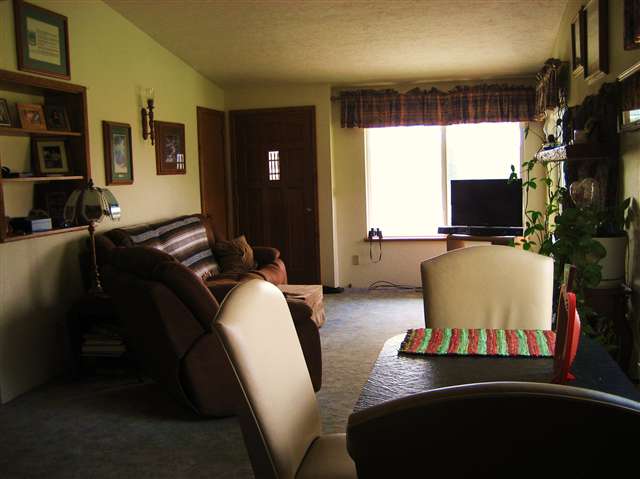 9225 East Big Meadows Road Chattaroy, WA 99003 - Photo 3 of 8 Gallery Image 3