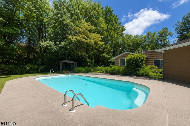 303 Cherry Valley Road Princeton, NJ 08540 - Photo 36 of 42