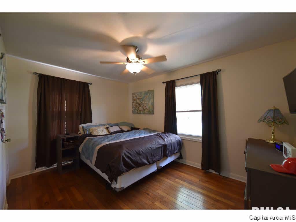 2023 Grant Street Springfield, IL 62703 - Photo 11 of 26