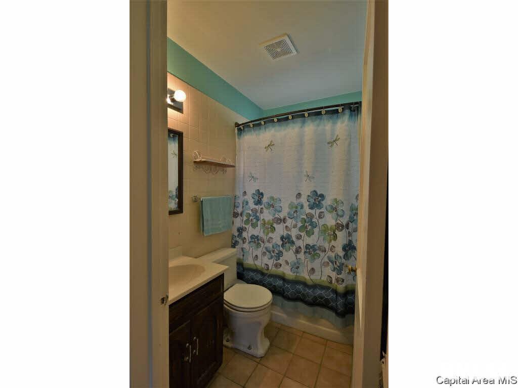 2023 Grant Street Springfield, IL 62703 - Photo 17 of 26