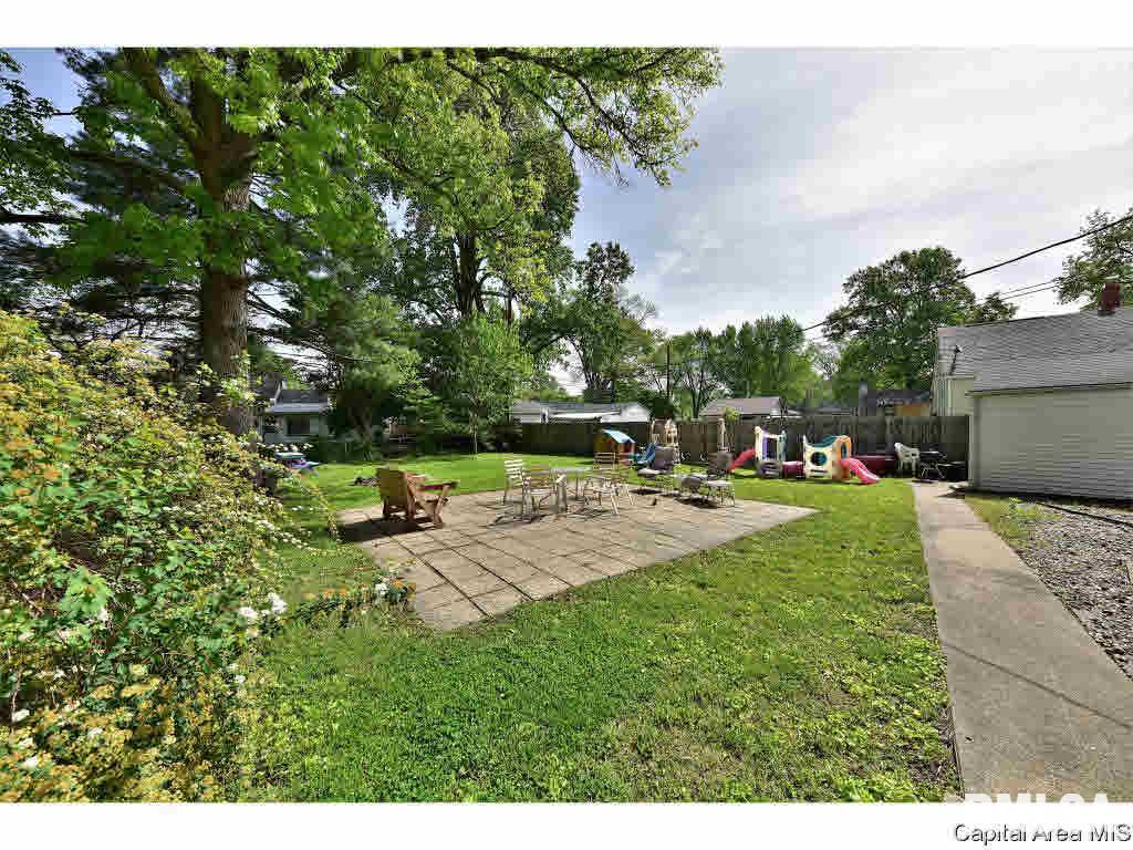 2023 Grant Street Springfield, IL 62703 - Photo 22 of 26