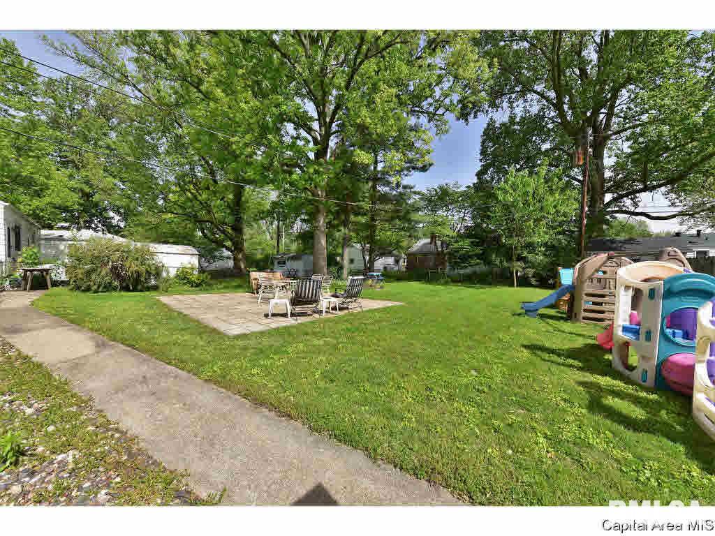 2023 Grant Street Springfield, IL 62703 - Photo 23 of 26