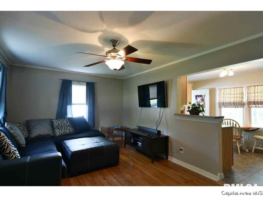 2023 Grant Street Springfield, IL 62703 - Photo 3 of 26