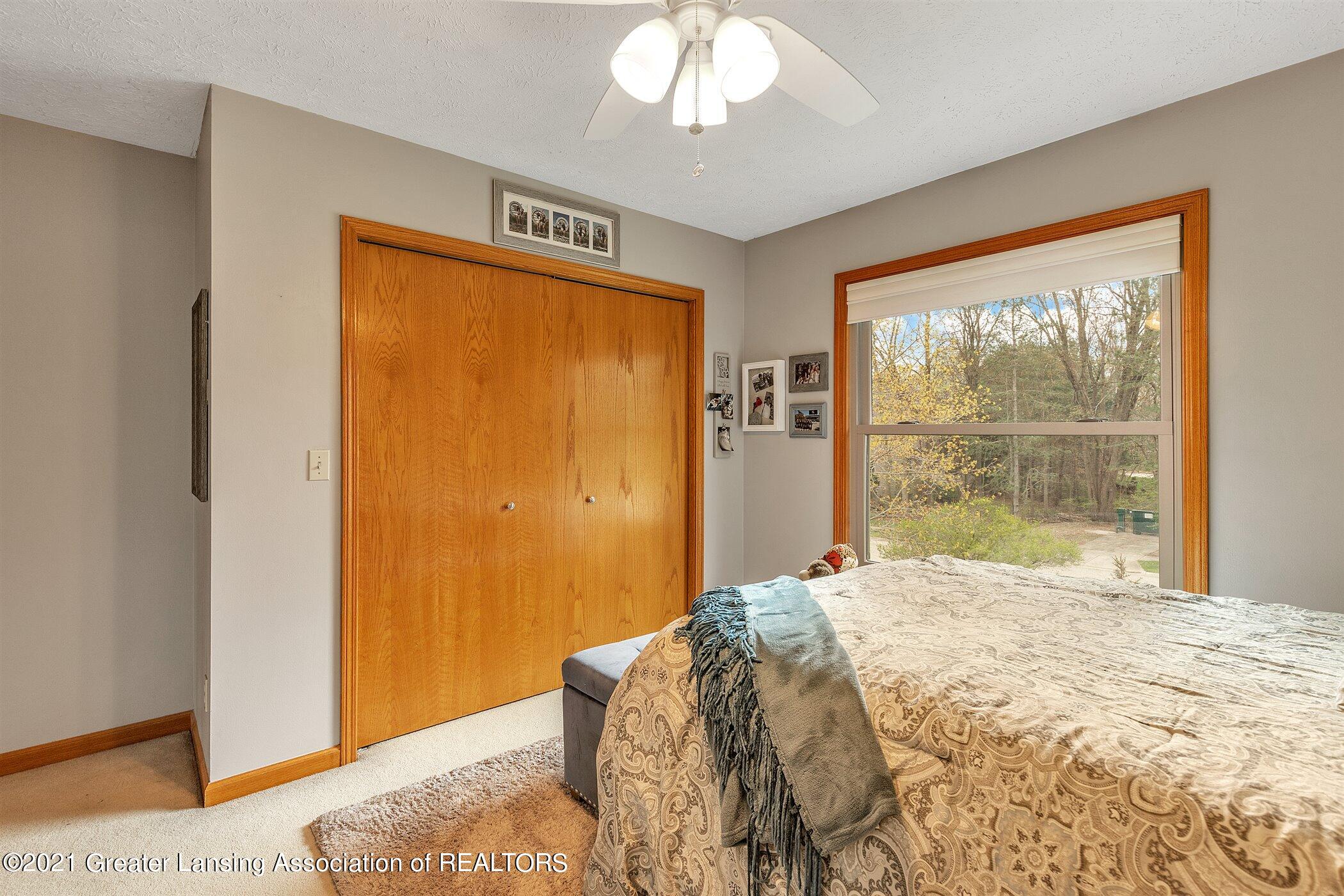 1094 Buckingham Road Haslett, MI 48840 - Photo 34 of 46 37-1094 buckingham rd-windowstill-reales