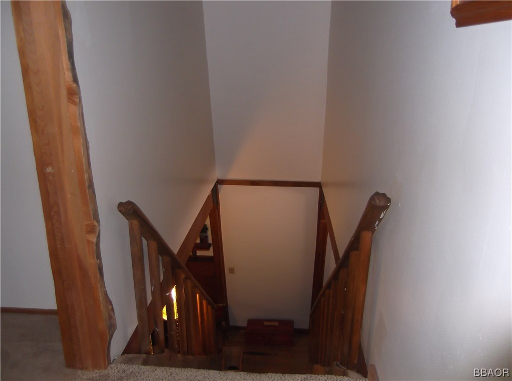 646 Riverside Avenue Sugarloaf, CA 92386 - Photo 19 of 29 Gallery Image 19