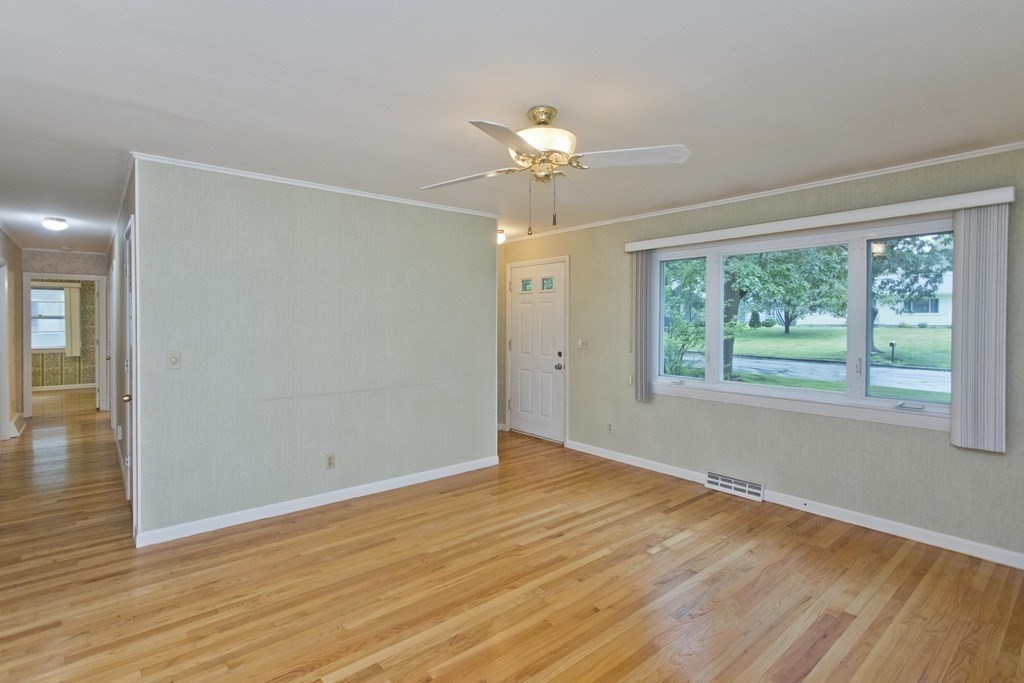 80 Sunrise Terrace Springfield, MA 01119 - Photo 8 of 34 Gallery Image 8
