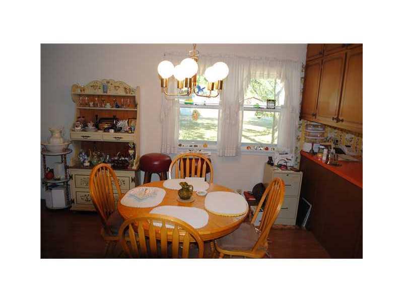 5019 Guion Road Indianapolis, IN 46254 - Photo 10 of 12 Gallery Image 10