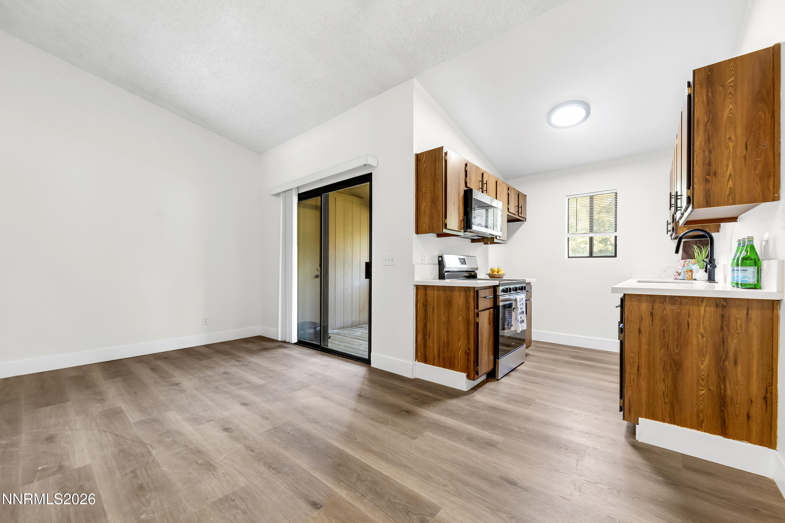 4548 Matich Drive Reno, NV 89502 - Photo 4 of 36 Matich4548-003