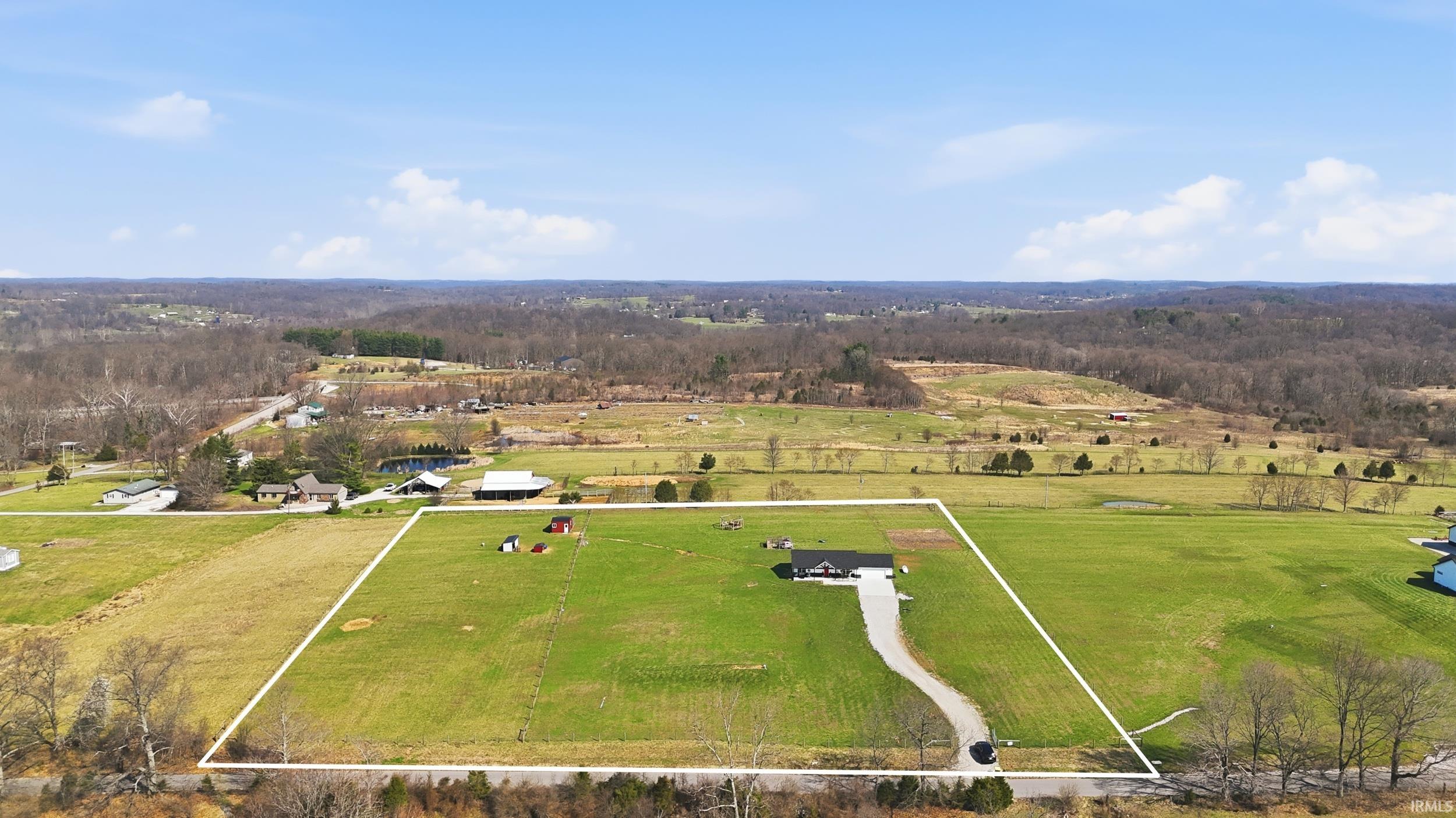 7295 South Burch Road Bloomington, IN 47403 - Photo 2 of 36 Gallery Image 2