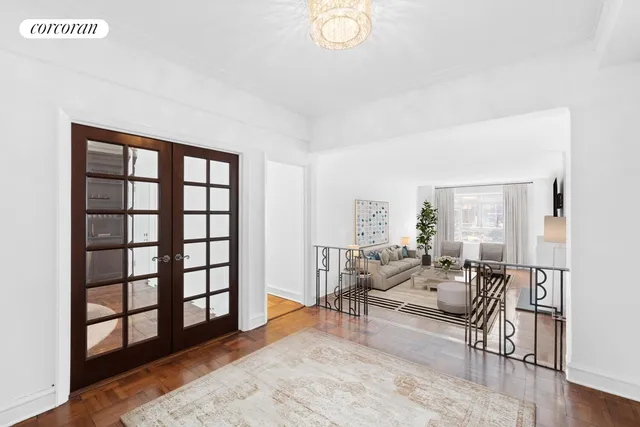 $3,450,000 | 25 Central Park West, Unit 9T | Upper West Side