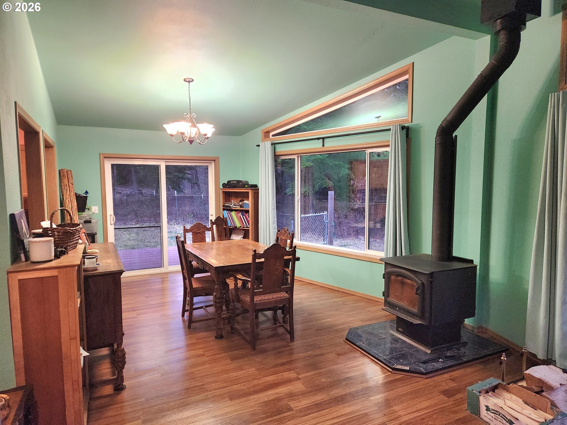 136 Sleepy Hollow Road White Salmon, WA 98672 - Photo 2 of 47