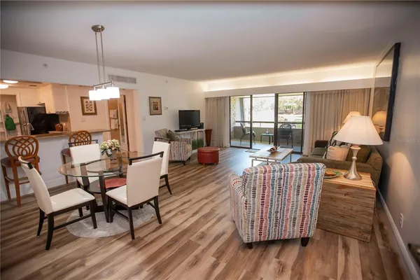 $219,000 | 36750 Highway 19, Unit 2052, Palm Harbor, FL 34684