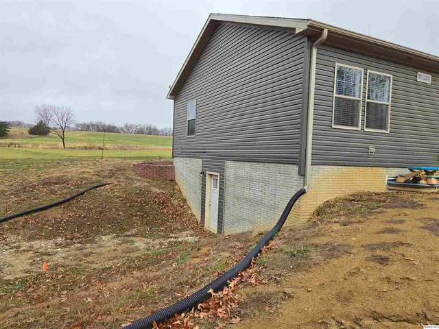 $425,000 | 1436-1100 1100 E Street, Mount Sterling, IL 62353