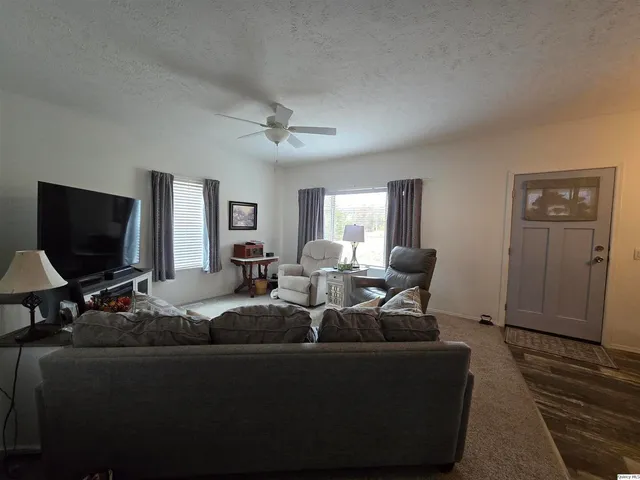 $425,000 | 1436-1100 1100 E Street, Mount Sterling, IL 62353