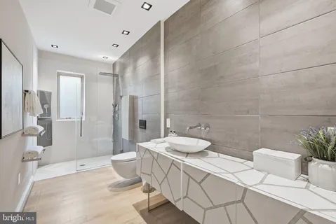 $2,550,000 | 5801 Potomac Avenue Northwest, Washington, DC 20016