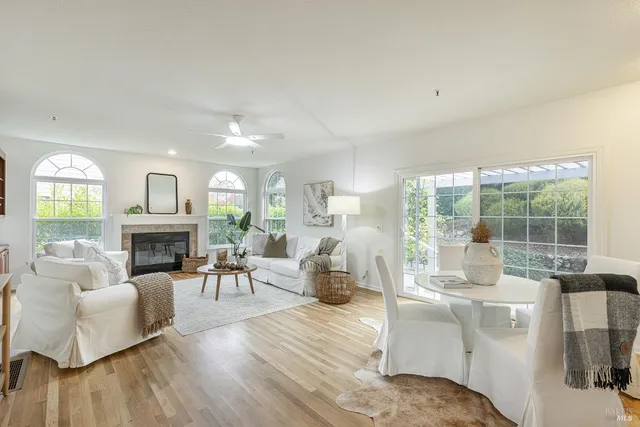 $1,195,000 | 26 Clement Court, Napa, CA 94558