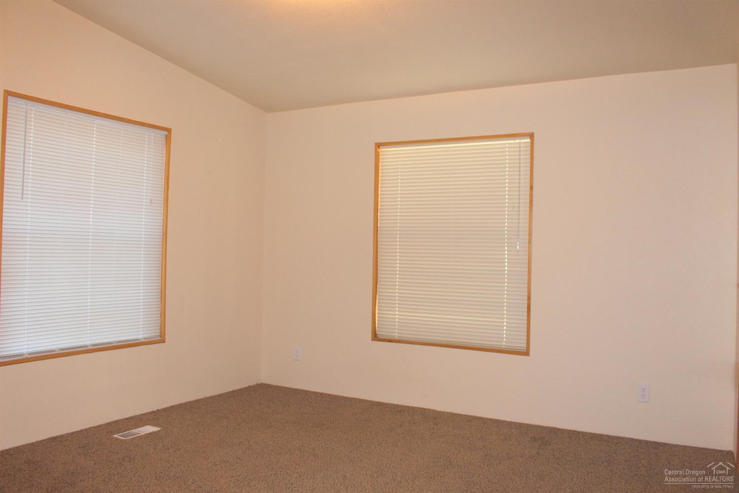 19185 Baker Road Bend, OR 97702 - Photo 11 of 16 Additional Photo