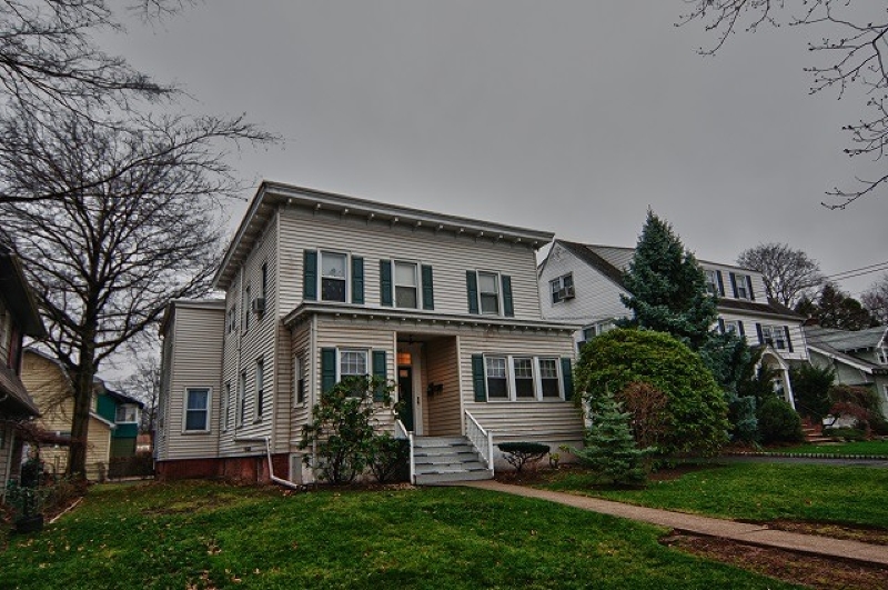 40 Beach Street, Unit 1R Bloomfield, NJ 07003 - Photo 18 of 18 a front view of house with yard and green space