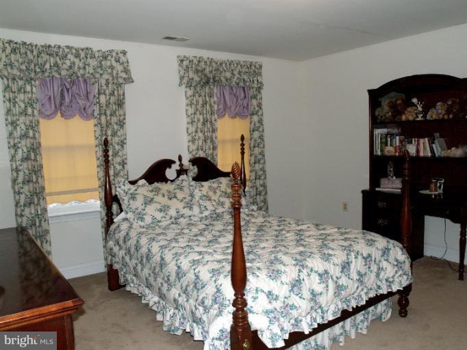 14907 Peach Orchard Road Silver Spring, MD 20905 - Photo 14 of 27 Bedroom 4