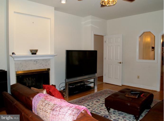 14907 Peach Orchard Road Silver Spring, MD 20905 - Photo 23 of 27 Family Room
