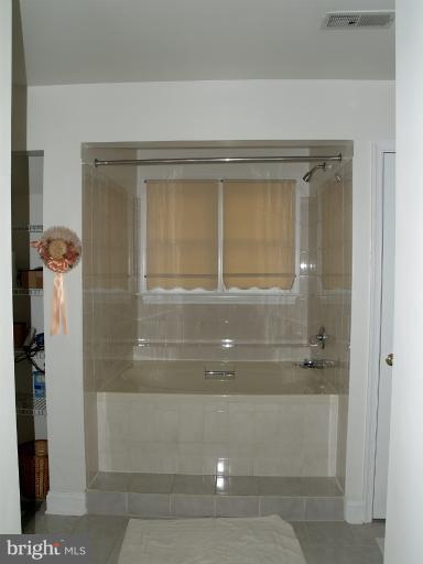 14907 Peach Orchard Road Silver Spring, MD 20905 - Photo 10 of 27 Bath (Master)