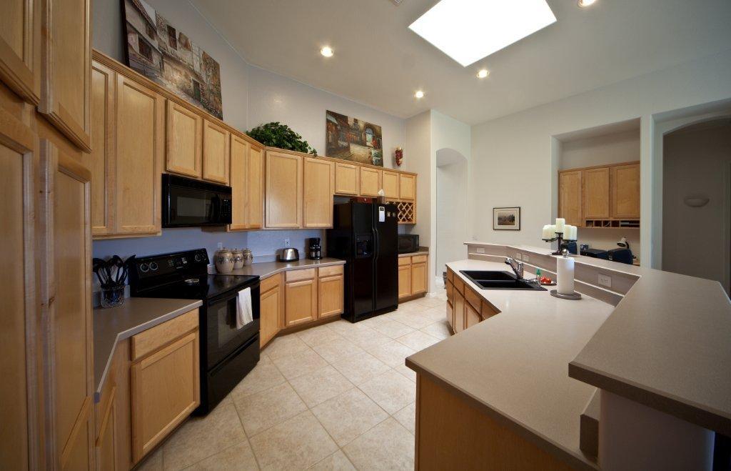 1131 East Ocotillo Road Phoenix, AZ 85014 - Photo 3 of 11 Kitchen