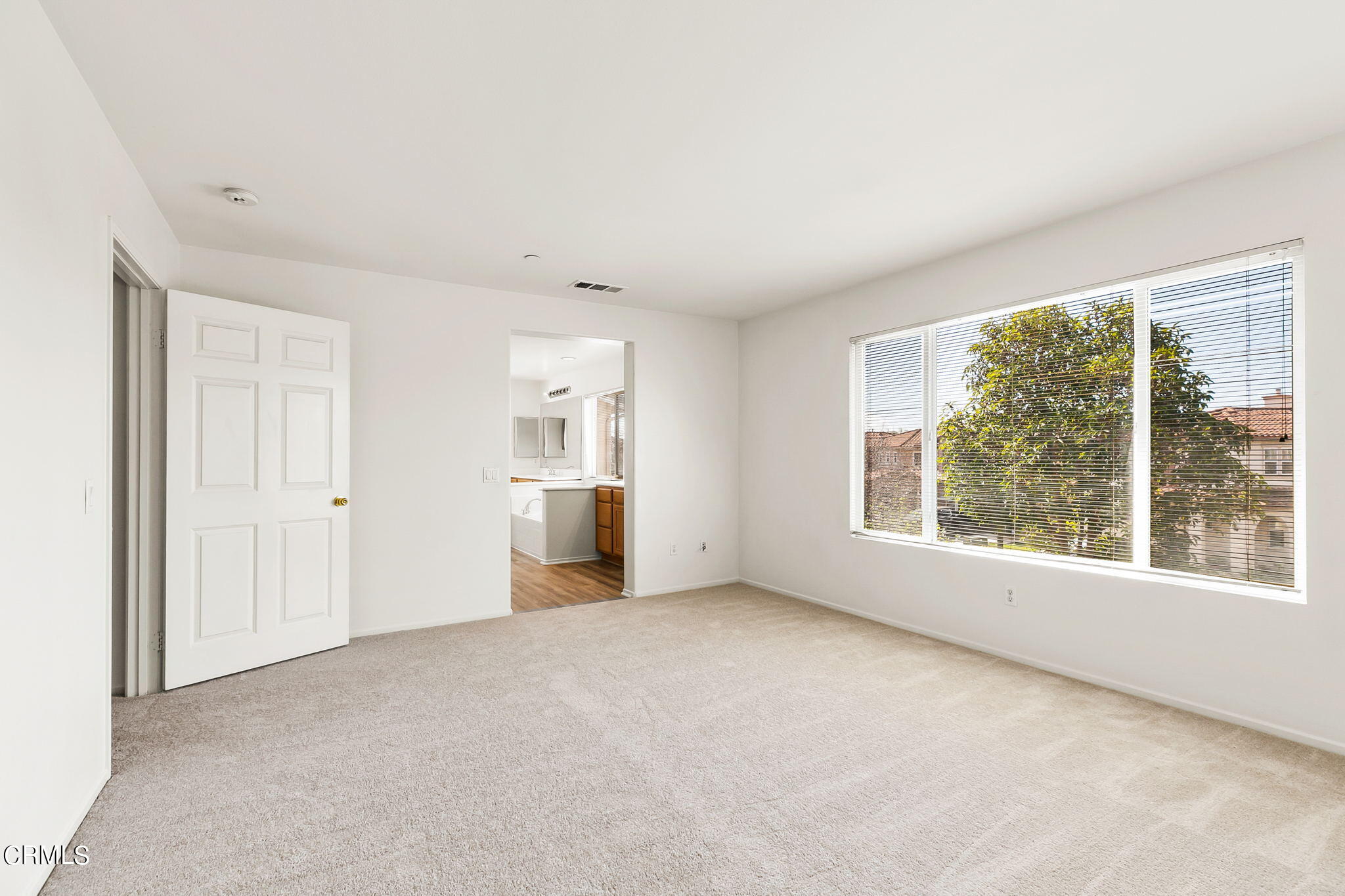 957 Entrada Drive Oxnard, CA 93030 - Photo 23 of 36 957 Entrada primary bedroom1