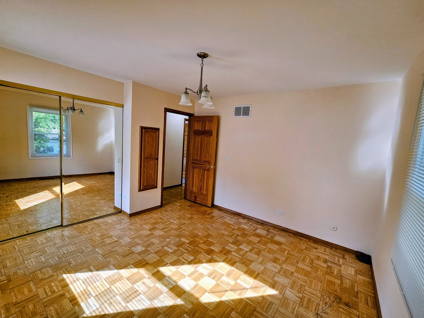 10 Mayflower Road Vernon Hills, IL 60061 - Photo 13 of 30