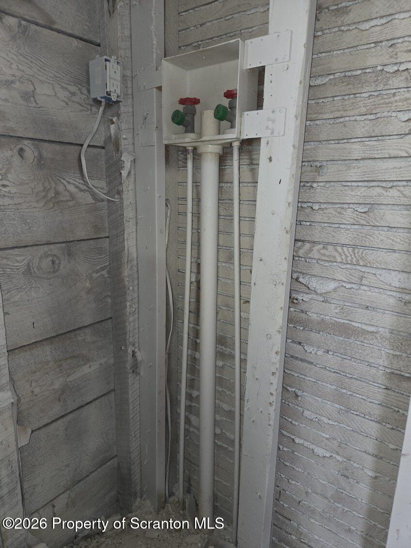 2724 North Main Avenue Scranton, PA 18508 - Photo 12 of 20 Laundry