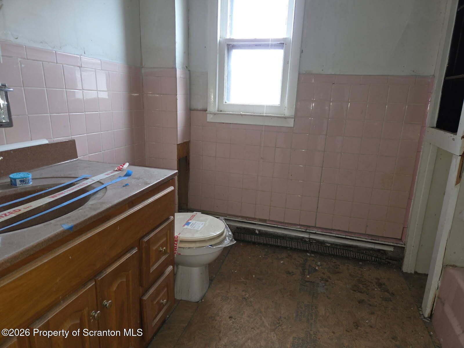 2724 North Main Avenue Scranton, PA 18508 - Photo 13 of 20 2724 Full Bath