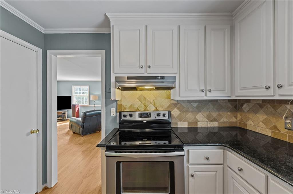 924 Kimberly Road Burlington, NC 27215 - Photo 12 of 42