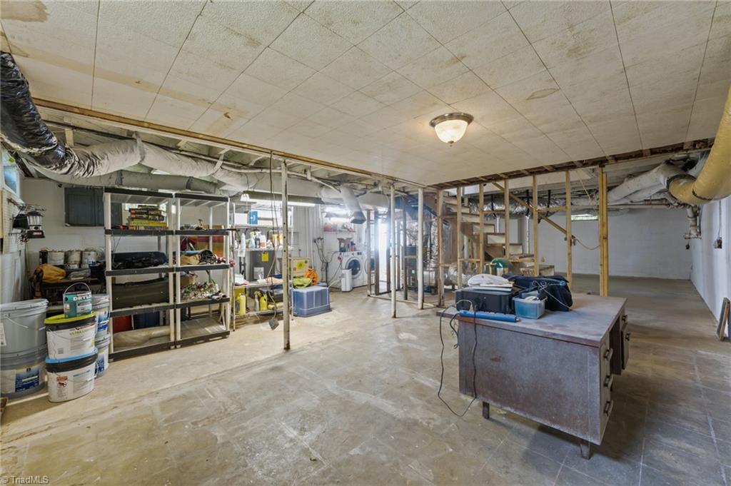 924 Kimberly Road Burlington, NC 27215 - Photo 28 of 42 Basement