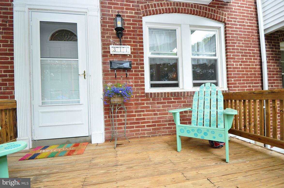 311 Westshire Road Baltimore, MD 21229 - Photo 1 of 21 Exterior (Front)