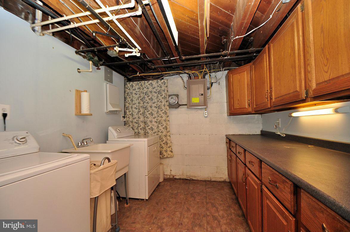 311 Westshire Road Baltimore, MD 21229 - Photo 16 of 21 Interior (General)