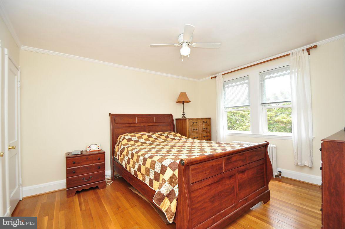 311 Westshire Road Baltimore, MD 21229 - Photo 10 of 21 Bedroom (Master)
