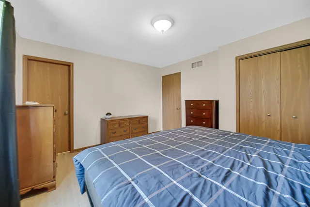 $294,900 | 342 Woodbridge Drive, Lowell, IN 46356